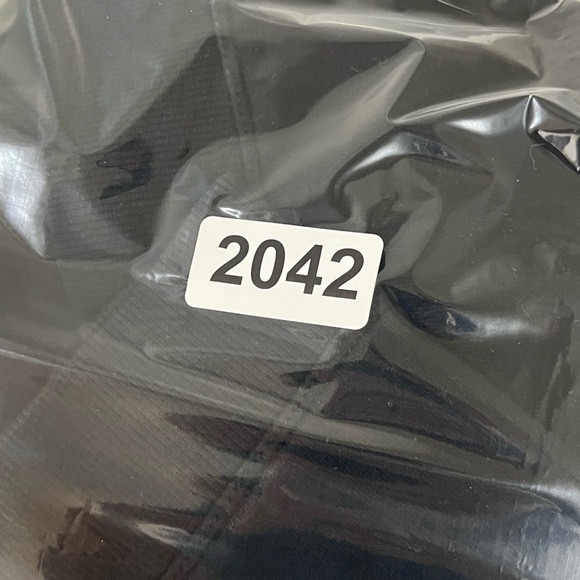 Vince Women’s XS Full Zip Cotton Black Bomber Jacket Coat Trucker EUC Chic - Picture 11 of 13